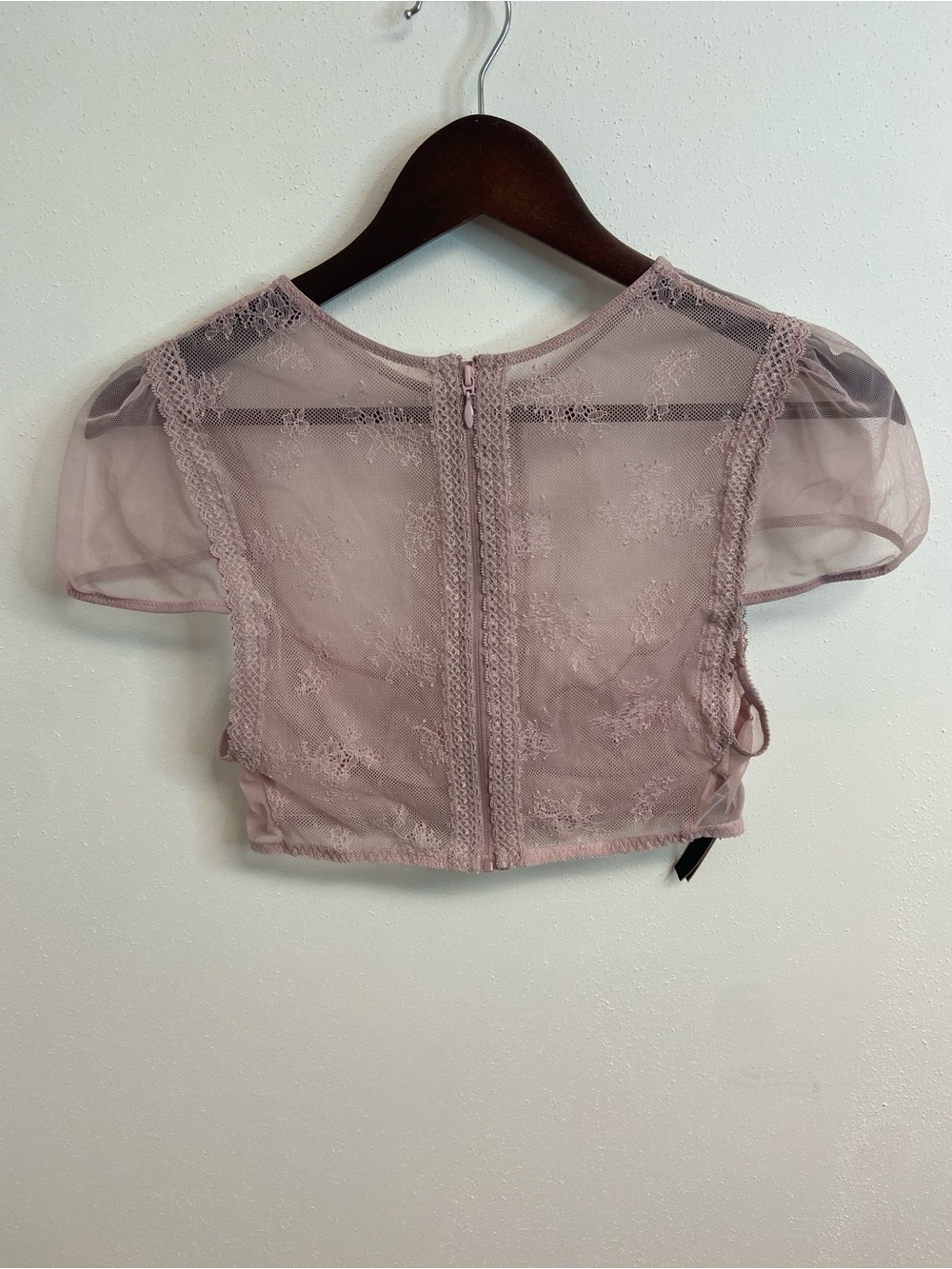 Victoria's Secret Lace Mesh Crop Camisole in Dusty Rose Medium Top Shirt Pink - Picture 2 of 15